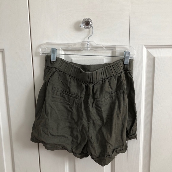 Army green paper bag shorts - Picture 3 of 4